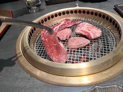 -铭牛烧肉·和牛海鲜自助(高新月牙湖店)