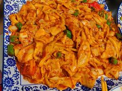 辣白菜炒猫耳朵-后卫寨猫耳朵(后卫寨店)