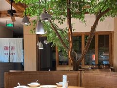 -蜜桃餐厅·伴山(湖滨商业街店)