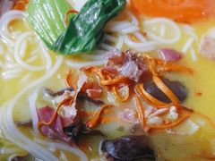 -桥香园过桥米线(国贸店)