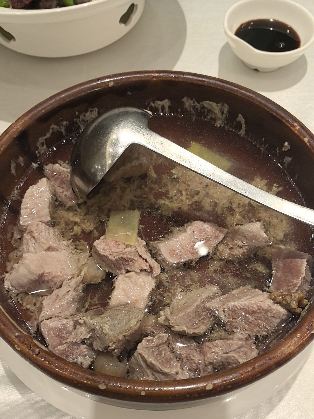 网上看是一家老店了,点了经典的猪肉汤,猪