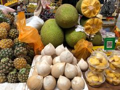 -三亚新鸿港水果一级批发市场