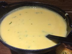-Lia Cafe Bar Restaurant松山咖啡屋