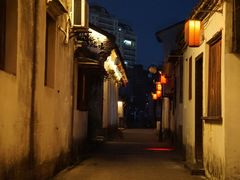 -仓桥直街臭豆腐