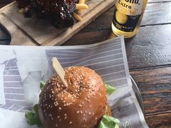 -Ribs & Burgers The Rocks