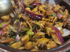 鸡煲-胡须佬鸡煲四季火锅(龙珠大道店)