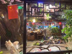 -城墙拐拐火锅(三峡广场黑金冠店)