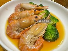 -乐忻皇朝(上海中心大厦店)