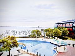 -上海滴水湖皇冠假日酒店