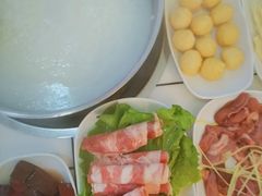 -领鲜现切猪杂火锅(番禺桥南店)