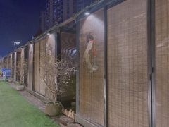 -冰冰龙虾·江湖菜·花园江景餐厅