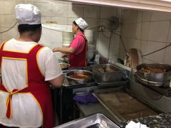 -花溪王记牛肉粉(四季花溪商场店)