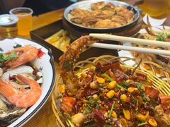 -老东镇啤酒屋海鲜加工·蒸汽海鲜·海鲜烧烤(台东店)