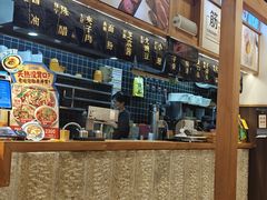 -呼啦面馆·头牌豌杂面(爱琴海店)