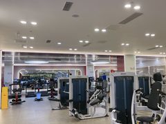 -英派斯健身旗舰店(海信国际中心馆)