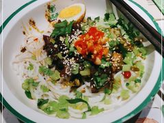 -百春原湖南牛肉粉(百联世纪店)