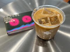 Bee的蜂巢拿铁-LilBee Coffee