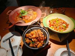-吃饭皇帝大土家民族菜(荟聚店)