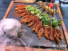 -何师烧烤Pro ·川味烧烤代表品牌(太古里旗舰店)