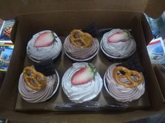-勒甜LO CHO·私人订制低糖代糖纯动物奶油生日蛋糕(新开路店)