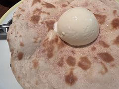 肉桂饼配冰淇淋-萨莉亚意式餐厅(南京环亚凯瑟琳广场店)