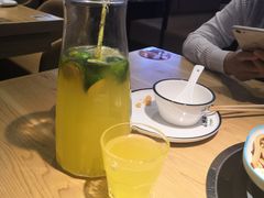 -山城外·非遗酸菜鱼(新都汇融店)