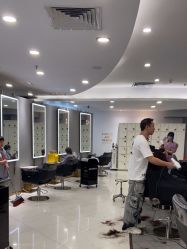 点击看大图 -八佰伴8008星级形象店