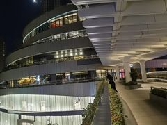 -瑞虹新天地月亮湾