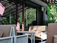 露天位-Local泰莲庭(虹鳟鱼店)