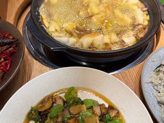 -一朵菌·野生菌探索家火锅(南亚店)