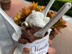 -VENCHI 闻绮(上海佛罗伦萨小镇店)