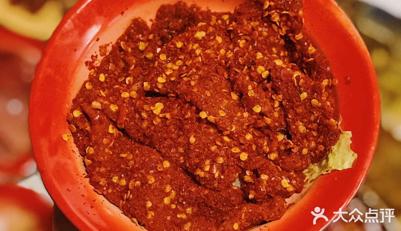 拥有成都红的陈艳红 今夏红遍成都