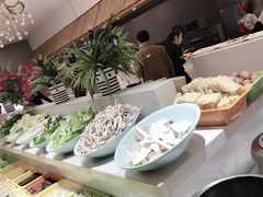 自助取餐区-泉福居酱骨头自助广场(南大街商业步行街店)