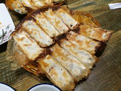 -阿洪锅贴王(小吃城店)