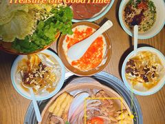 -蔡婶牛腩牛杂煲(长安万科店)