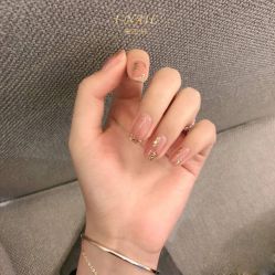 -爱空间美睫健康美甲