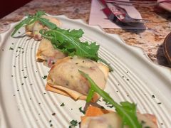 西班牙风味火腿鸡肉奶油春卷-BROWNSTONE布朗石西班牙餐厅(富城店)