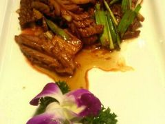 爆炒腰花-闫府私房菜·百年鲁菜(恒隆店)