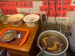 -柳州肥姨妈大骨螺蛳粉(双阳路店)