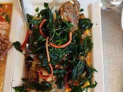 油炸石斑鱼-建兴酒家(素里翁分店)