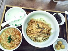 -蟹上黄·蟹黄面·江南糖水(人民广场店)