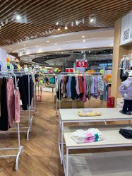 -孩子王(建邺金鹰世界店)