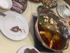 -尚品海鲜肥牛自助火锅(湖明店)