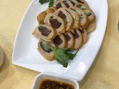 七彩皮蛋卷-九大簋家宴(北京路店)