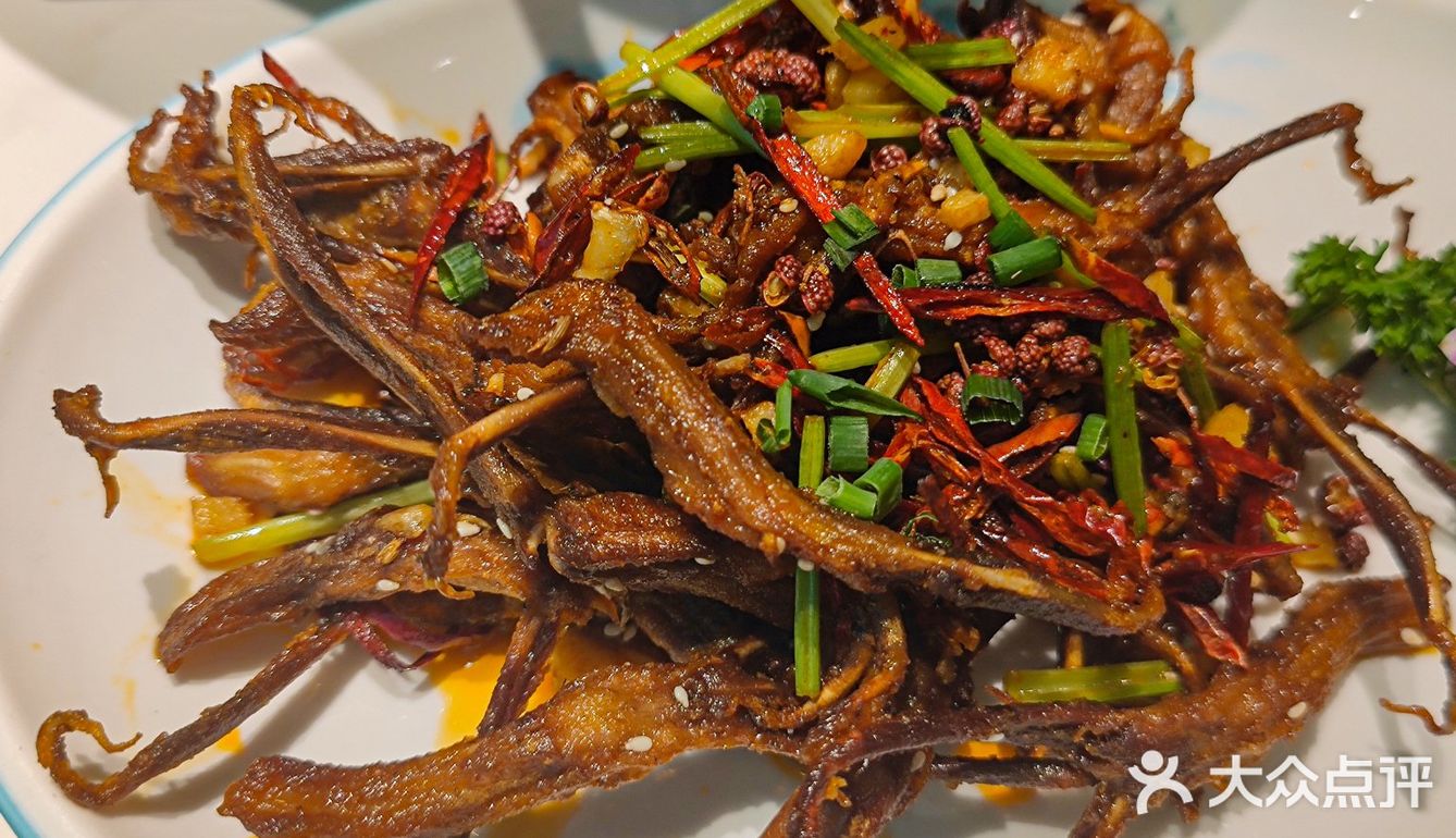 武汉人排队也要吃的烧鸭拌面，简直一绝！ 