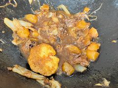 -粘豆包柴火铁锅炖