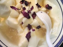 -云阿蛮云南生烫牛肉米线(奉贤路店)