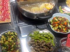 -马路牙子烧烤音乐酒馆(望京店)