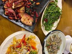 -隔壁老王·家常云南菜(花巷店)