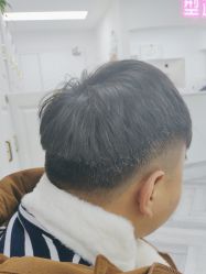 -米娜护肤造型